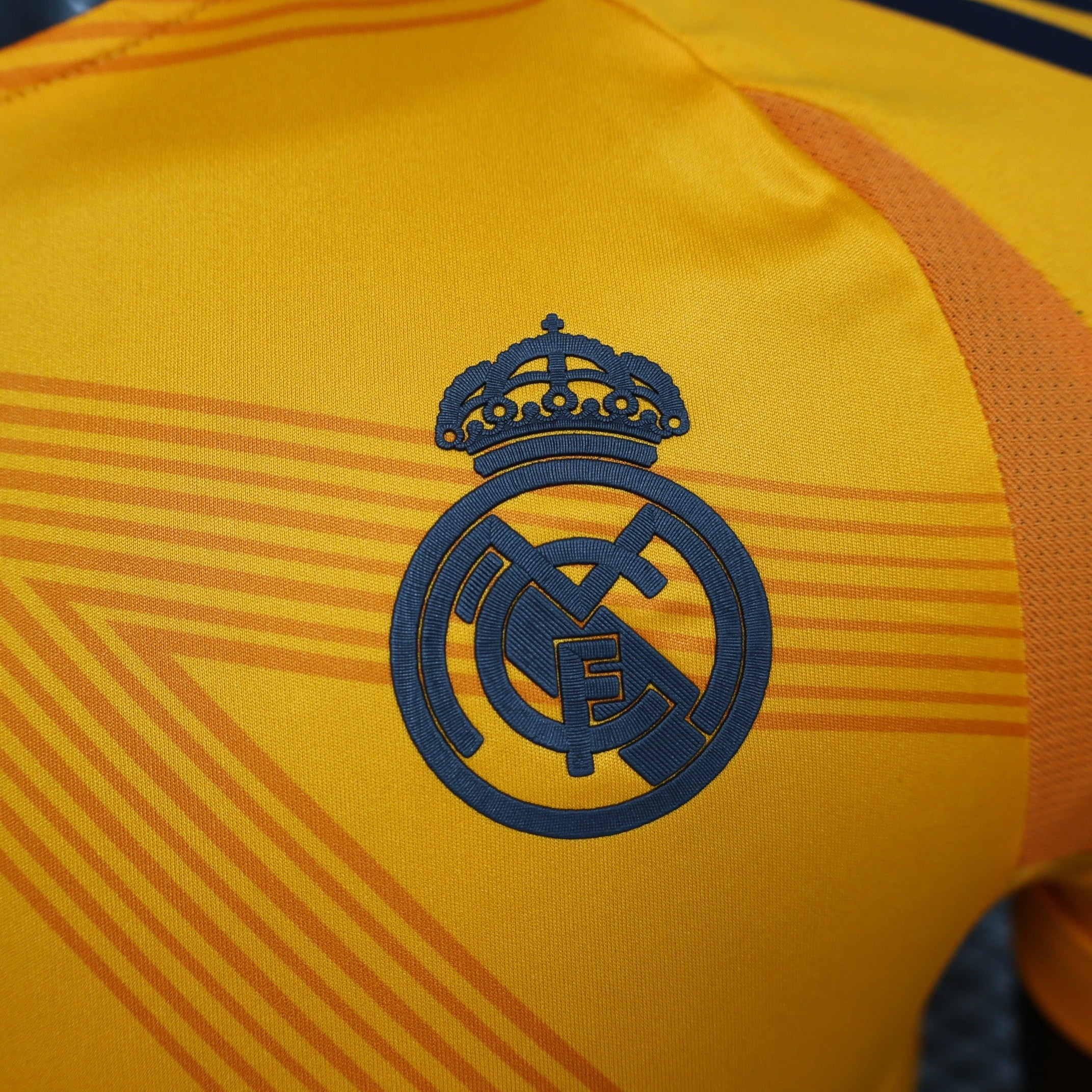 Version Joueur Extérieur 24/25 du Real Madrid