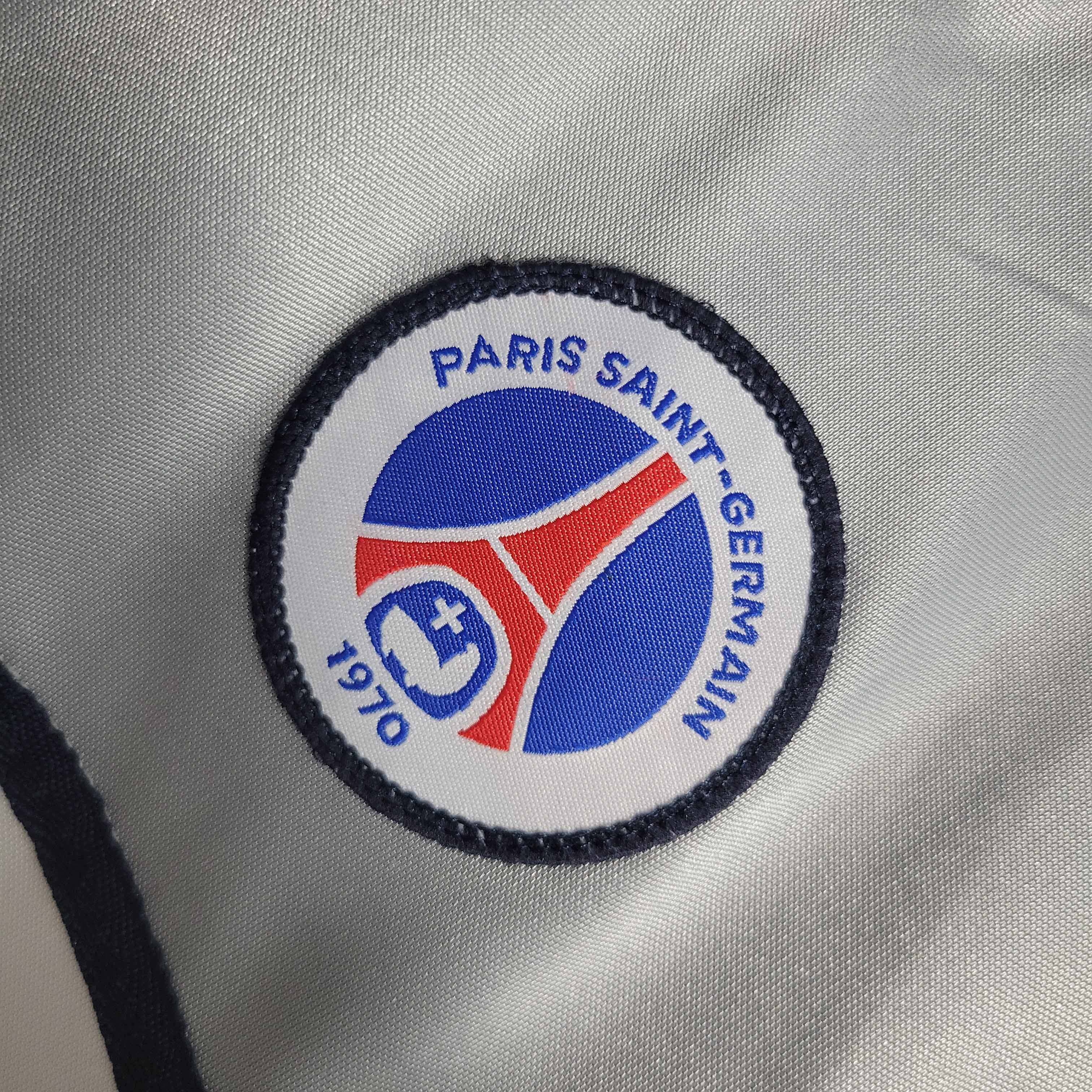 PSG 00/01 Away