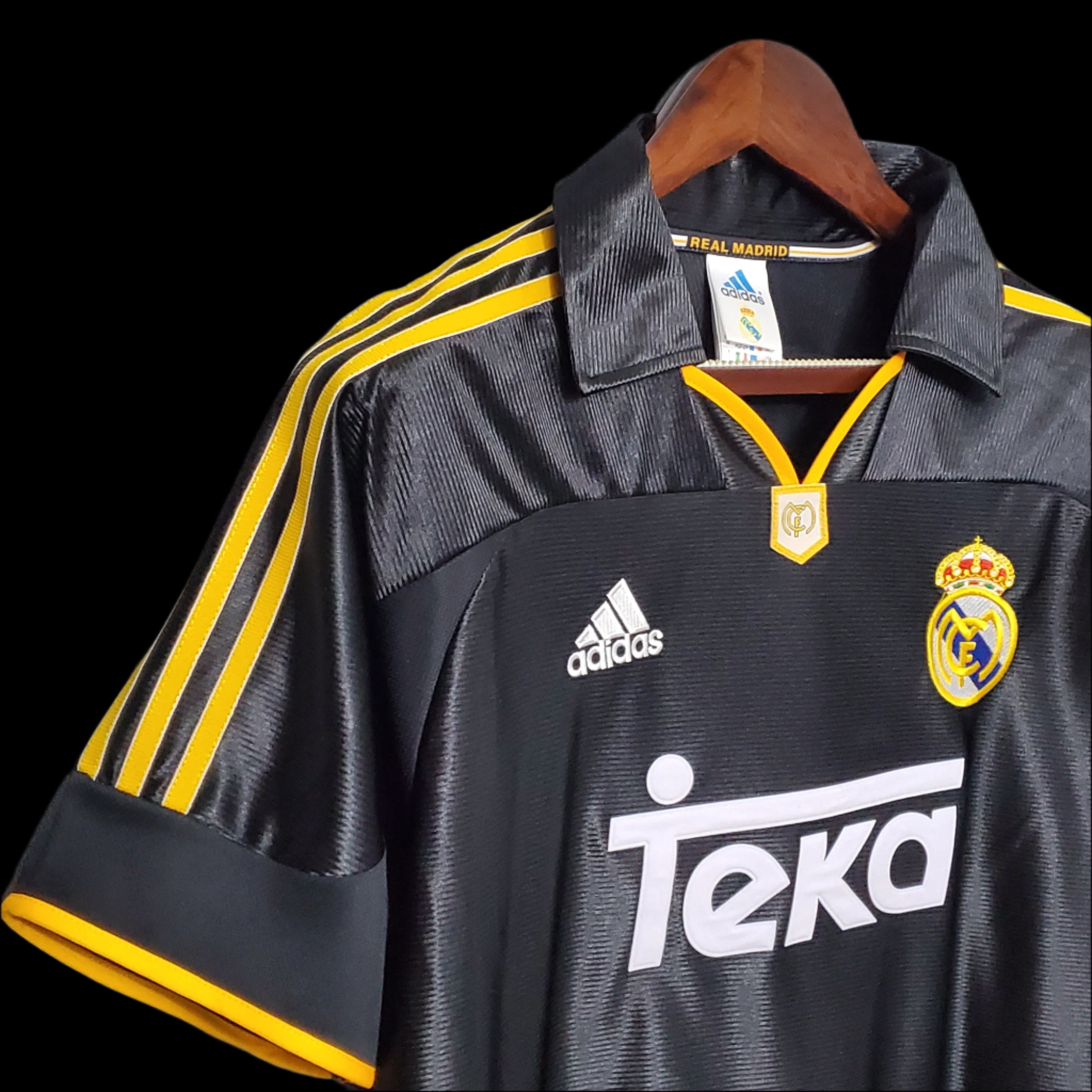 Real Madrid 99/00 Away