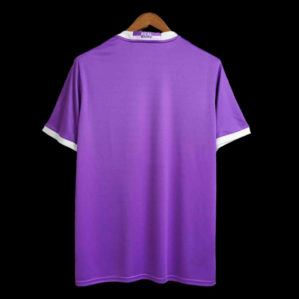 Real Madrid 16/17 Away