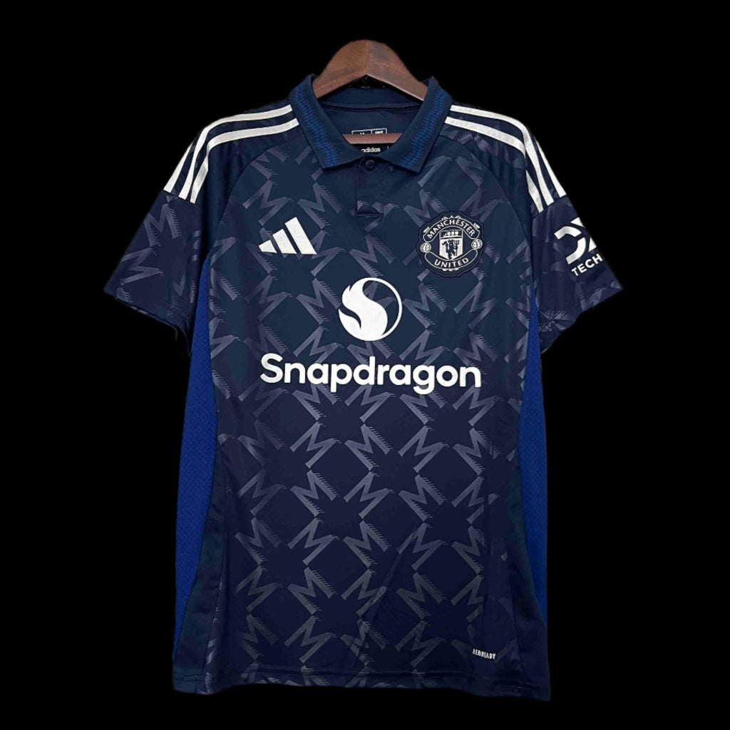 Manchester United 24/25 de visita