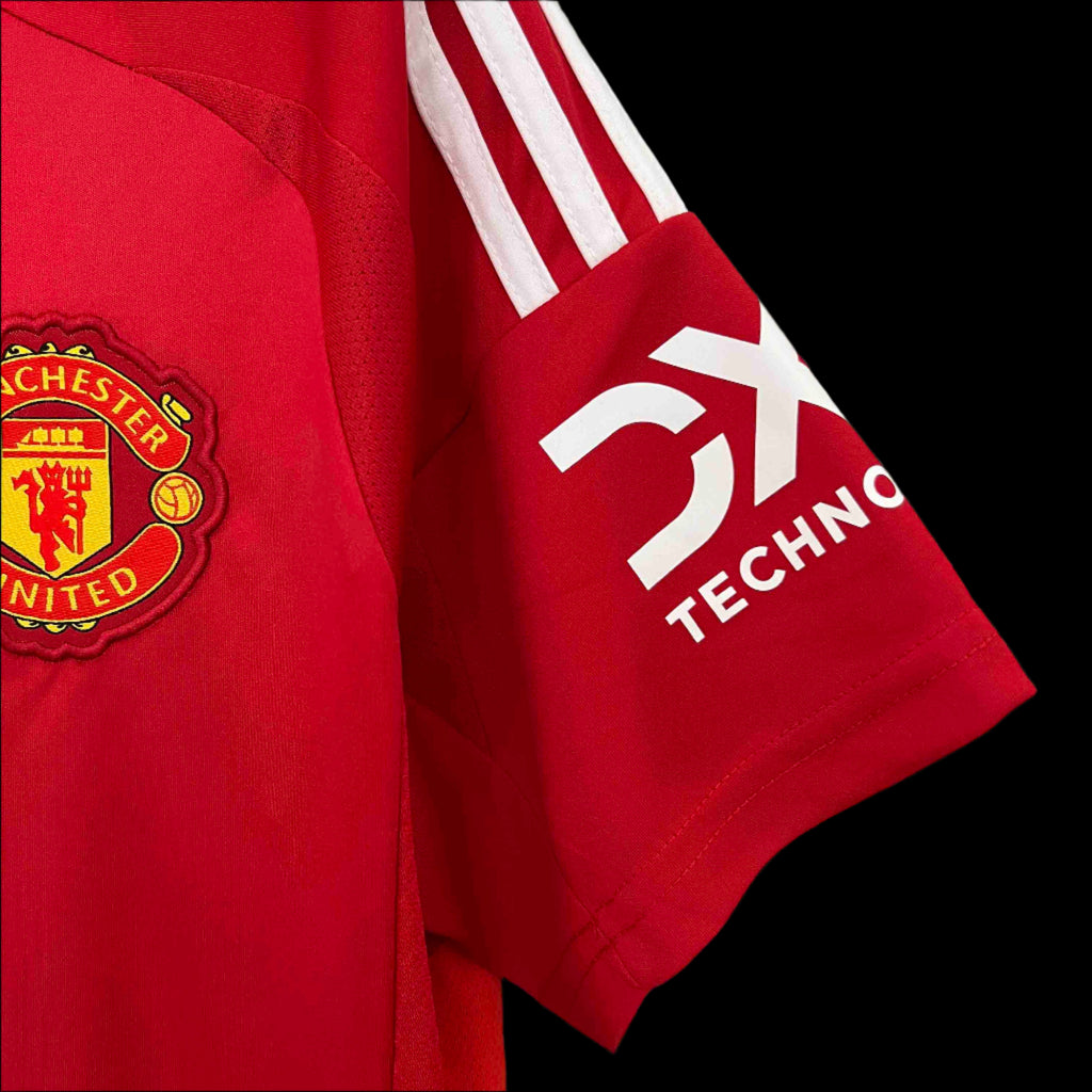 Manchester United 24/25 Local